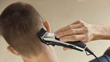 Carica l'immagine nel visualizzatore di Gallery, Philips HC5100/15 Pro Clipper Regolacapelli con Motore Lineare e Lame Tip2Tip, Lame 100% Inox, 7 Pettini (0.5-25 mm), Cavo da 2.80 m