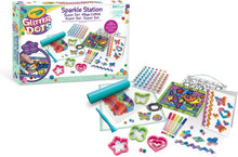 Carica l'immagine nel visualizzatore di Gallery, Crayola Glitter Dots - Sparkle Station Super Set, per Creare Scintillanti Decorazioni con il Glitter Modellabile, 04-1085