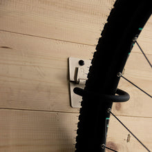 Carica l'immagine nel visualizzatore di Gallery, BBB - ParkingHook BTL-26, Supporto per Montaggio Bici alla Argento/Nero - Ilgrandebazar