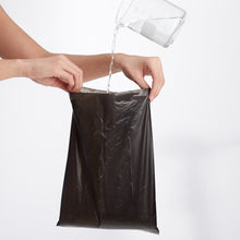 Carica l'immagine nel visualizzatore di Gallery, AmazonBasics - Sacchetti per bisogni dei cani, con dispenser e clip 300, Nero - Ilgrandebazar