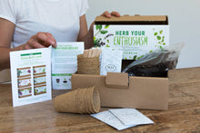 Carica l'immagine nel visualizzatore di Gallery, Sow Lush Herb Your Enthusiasm, Kit Regalo con Semi, 6 deliziose varietà di... - Ilgrandebazar